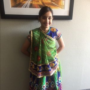 Meet your Posher, Dipa